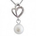 Collier avec pendentif à strass et fausse perle