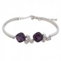 Bracelet argenté et deux faux cristaux violets