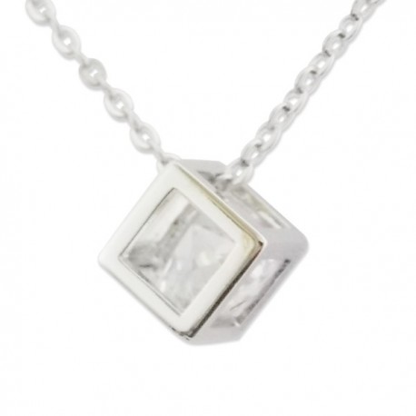 Collier argenté à pendentif cube avec faux diamant blanc