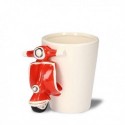 Tasse en céramique avec scooter rouge 3D