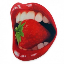 Tapis de souris bouche sexy croquant une fraise
