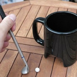 Mug noir mini-golf