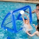 Cage gonflable avec ballon pour partie de foot aquatique