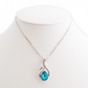 Collier argenté avec pendentif en forme de cygne avec pierre bleu turquoise